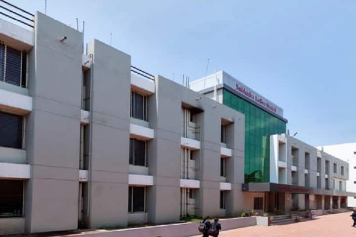 Annasaheb Dange College of Engineering and Technology campus in Ashta, Maharashtra, India — photo 4