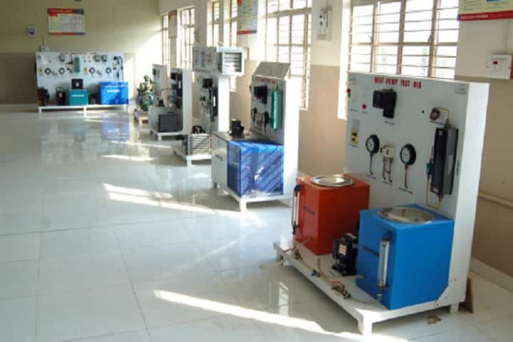 Annasaheb Dange College of Engineering and Technology campus in Ashta, Maharashtra, India — photo 6