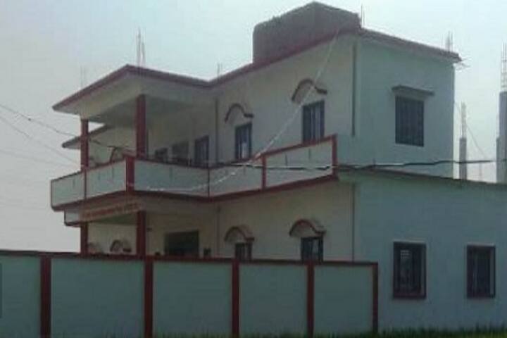 Shri Prabhunath Mahila Mahavidyalaya campus in Ghazipur, Uttar Pradesh, India — photo 1