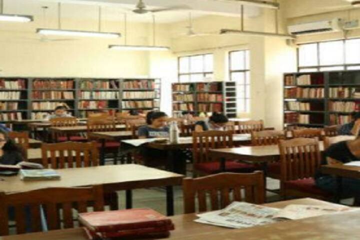 Sri Diamond Degree College campus in Hardoi, Uttar Pradesh, India — photo 1