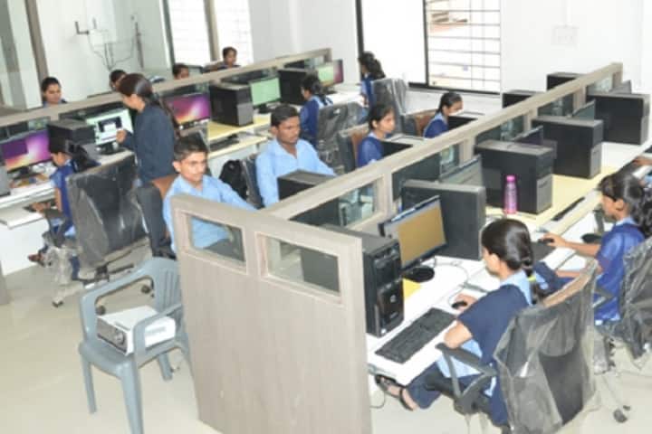 Sahakar Maharshi Shankarrao Mohite-Patil Institute of Technology and Research campus in Solapur, Maharashtra, India — photo 3