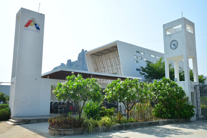 Sree Abiraami Arts and Science College for Women campus in Vellore, Tamil Nadu, India — photo 1