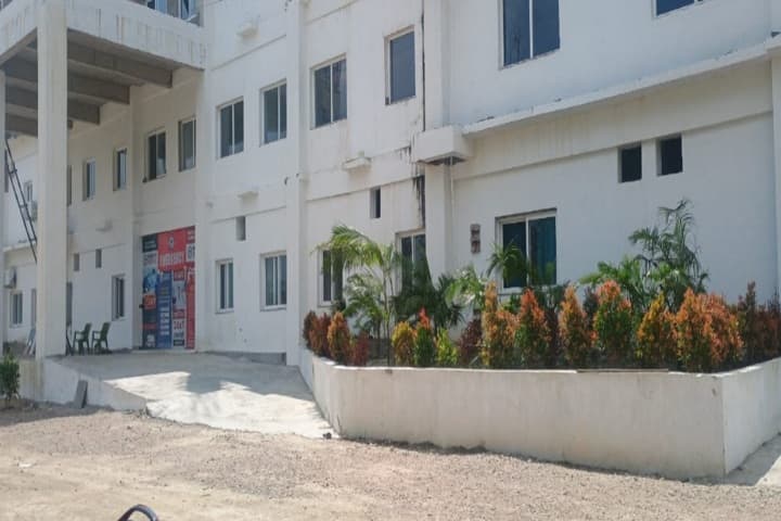 Viraat Ramayan Institute of Medical Sciences campus in East Champaran, Bihar, India — photo 2