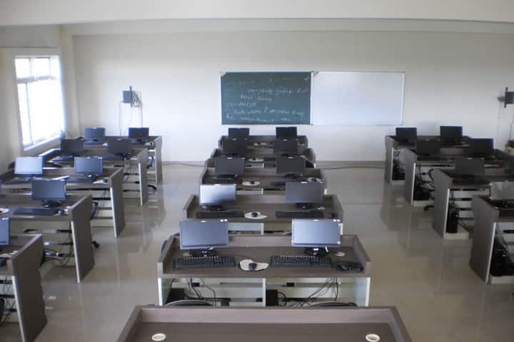 Maharana Pratap College campus in Bhopal, Madhya Pradesh, India — photo 3