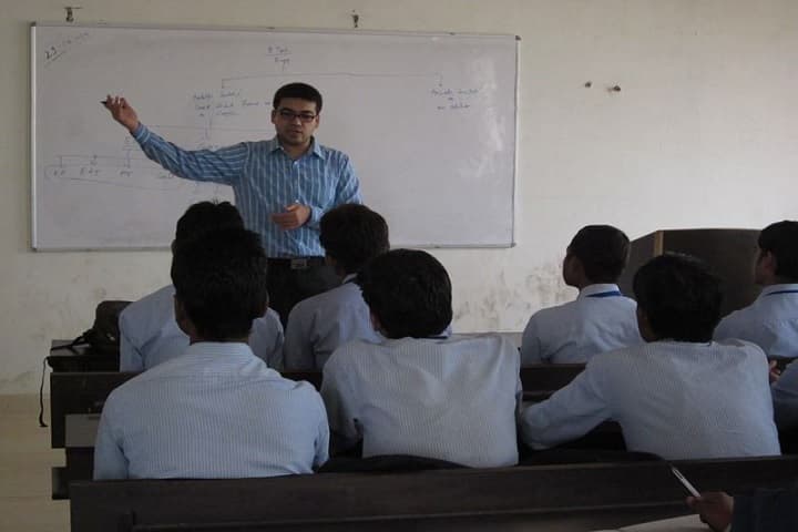 KCMT Campus 2 Prem Prakash Gupta Institute of Engineering campus in Bareilly, Uttar Pradesh, India — photo 3