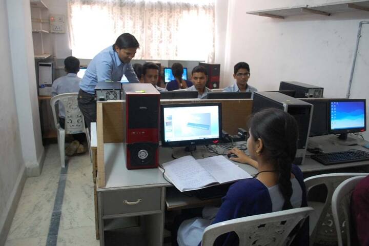 Pragati College campus in Dungarpur, Rajasthan, India — photo 4