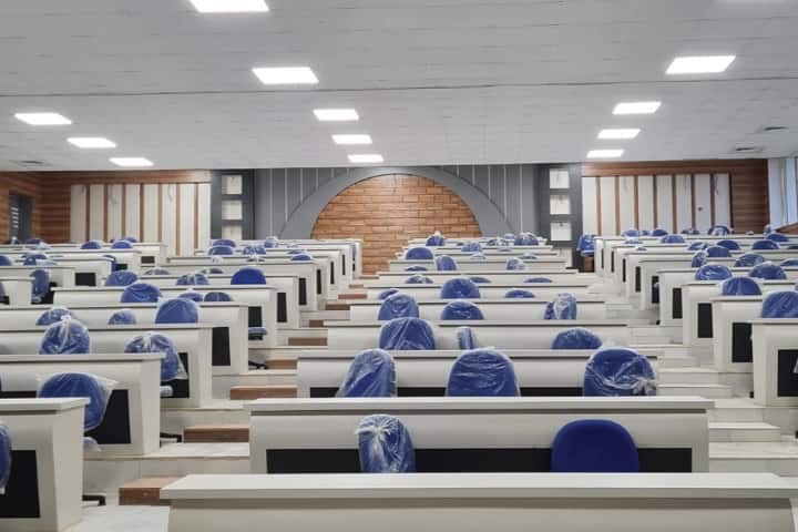 Shree Narayan Medical Institute and Hospital campus in Saharsa, Bihar, India — photo 3