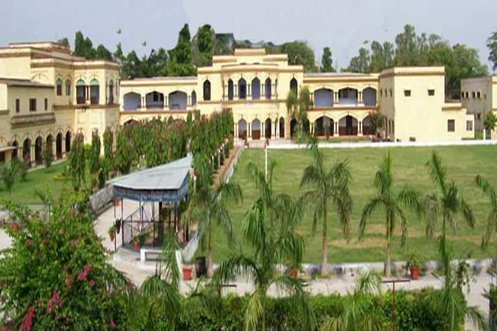 St Andrews College campus in Gorakhpur, Uttar Pradesh, India — photo 1