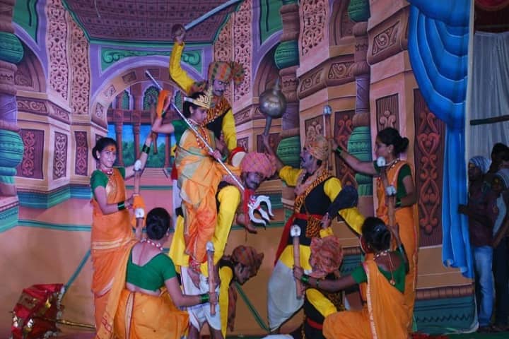 Palus Shikshan Prasarak Mandal Arts Commerce and Science College campus in Palus, Maharashtra, India — photo 2