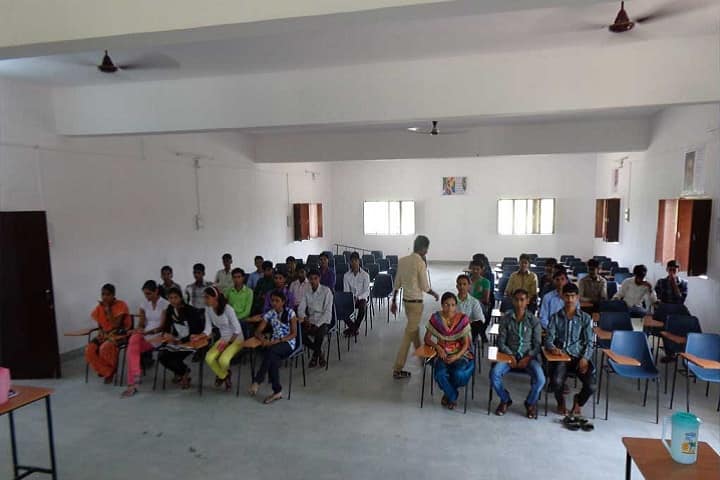 Shrimati Chandrawal Gupta College campus in Revdar, Rajasthan, India — photo 4