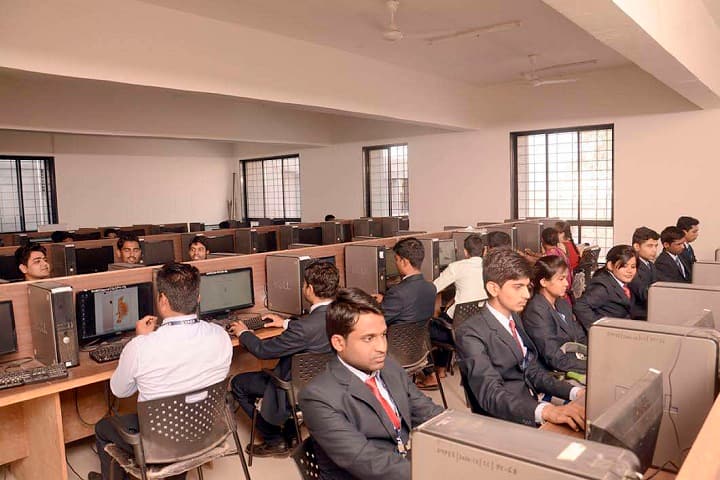 Dr DY Patil College of Engineering and Innovation campus in Talegaon Dabhade, Maharashtra, India — photo 5