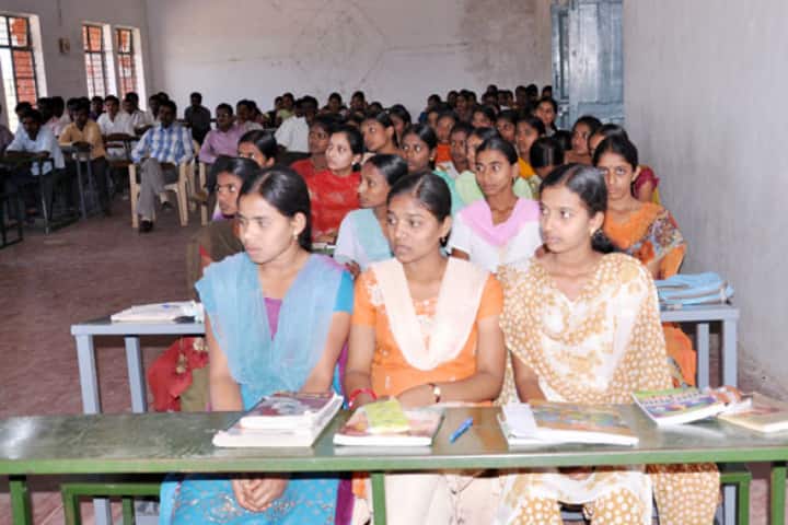 Government First Grade College campus in Kampli, Karnataka, India — photo 2