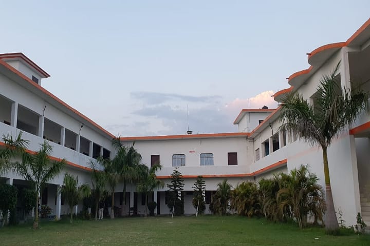 Purvanchal Snatkottar Mahavidyalaya campus in Azamgarh, Uttar Pradesh, India — photo 1