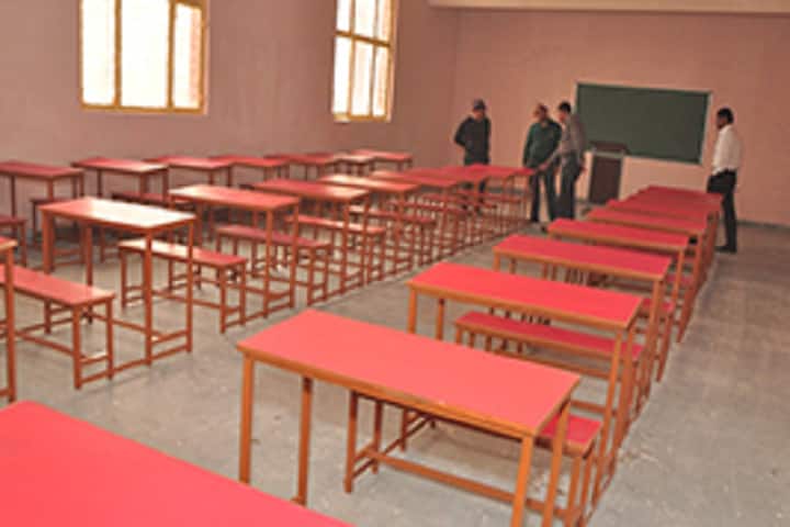 Savita Devi Institute of Pharmacy campus in Meerut, Uttar Pradesh, India — photo 1