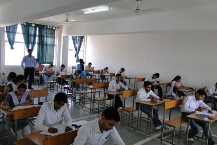 Shri Rawatpura Sarkar College of Nursing campus in Datia, Madhya Pradesh, India — photo 2