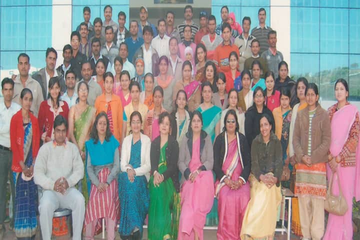 Veena Vadini College of Education campus in Bhopal, Madhya Pradesh, India — photo 1