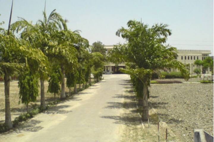 Sri Satya Sai College of Education campus in Pehowa, Haryana, India — photo 2