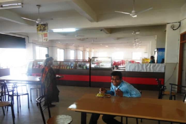 Columbia College campus in Raipur, Chhattisgarh, India — photo 6