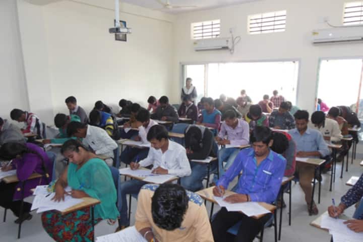 Helios College campus in Ujjain, Madhya Pradesh, India — photo 3