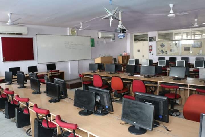Parishkar International College campus in Jaipur, Rajasthan, India — photo 4
