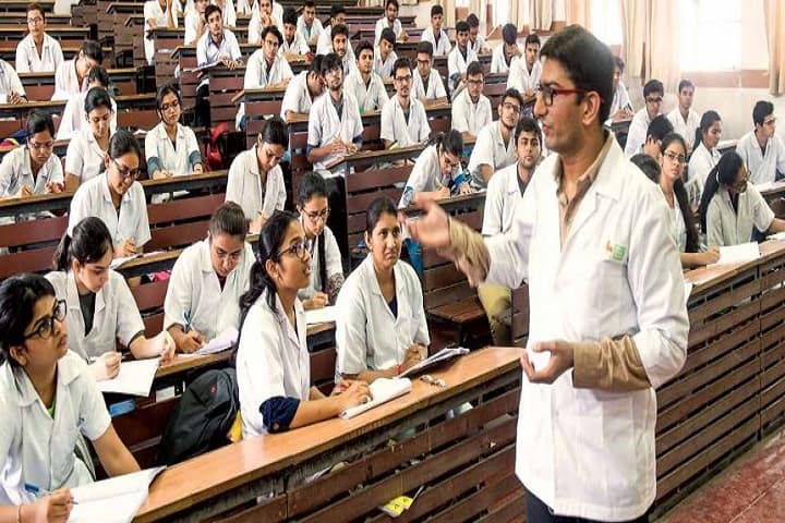 HM Patel Institute of Post Graduate Studies, Anand campus in Anand, Gujarat, India