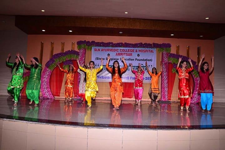 Shree Lakshmi Narayan Ayurvedic College campus in Amritsar, Punjab, India — photo 4