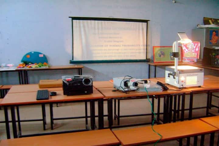 Saket MGM College of Education campus in Vidisha, Madhya Pradesh, India — photo 4