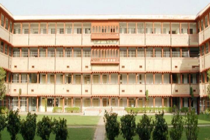 SS Jain Subodh Commerce and Arts College campus in Jaipur, Rajasthan, India — photo 1