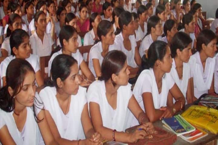 Shri Lal Bahadur Shastri Girls PG College campus in Shrimadhopur, Rajasthan, India — photo 3