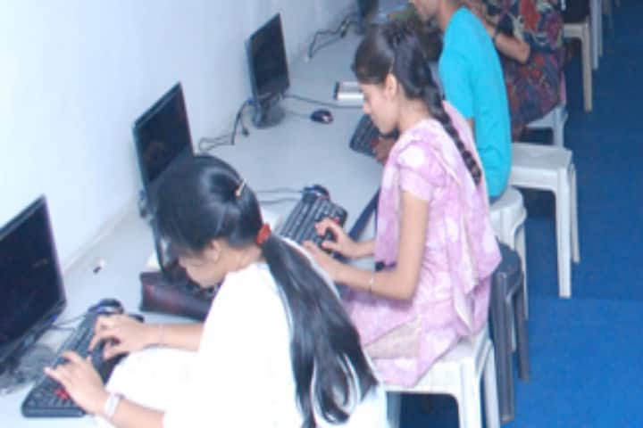 Rom College campus in Gwalior, Madhya Pradesh, India — photo 2