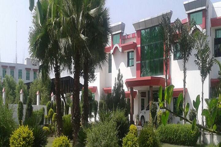 Shree Balaji College of Polytechnic campus in Meerut, Uttar Pradesh, India — photo 1