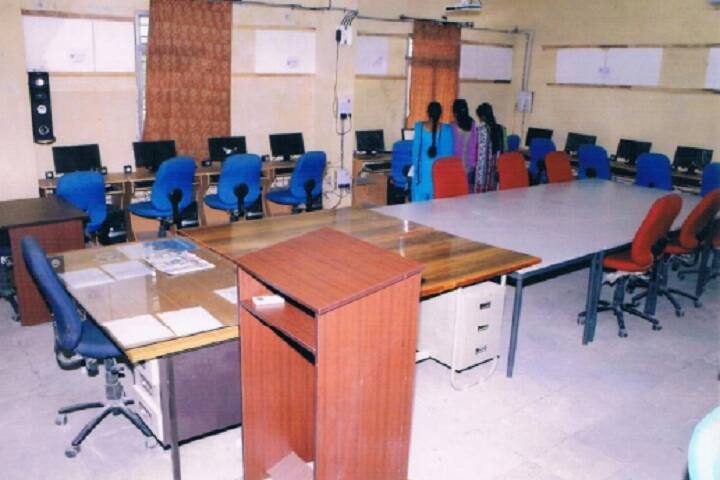 Government Degree College campus in Yadgir, Karnataka, India — photo 5
