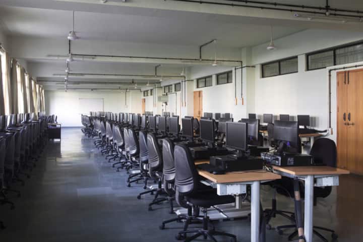 RMD Sinhgad School of Engineering campus in Pune, Maharashtra, India — photo 5