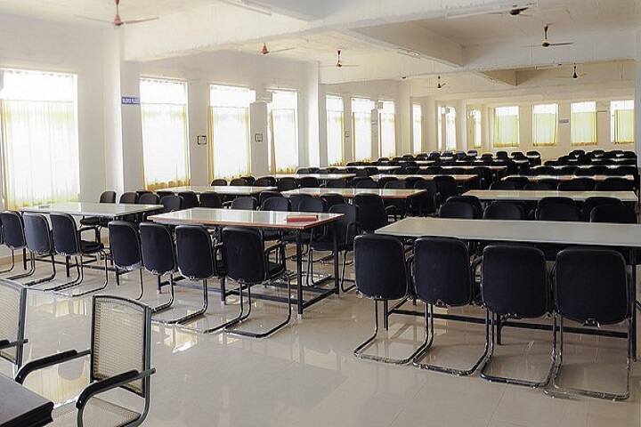 Viswabharathi Medical College and General Hospital campus in Kurnool, Andhra Pradesh, India — photo 6