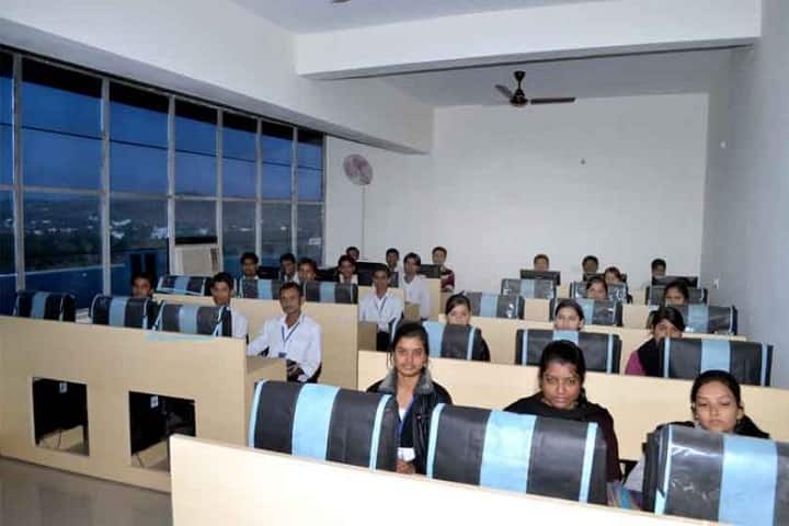Gyanveer Institute of Management and Science campus in Sagar, Madhya Pradesh, India — photo 3