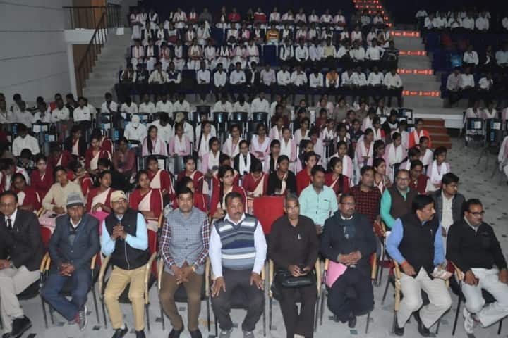 Ranveer Rananjay Post Graduate College campus in Chatrapati Sahuji Mahraj Nagar, Uttar Pradesh, India — photo 4