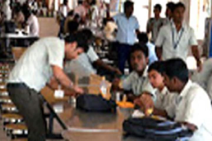 Sri Balaji Medical College campus in Renigunta, Andhra Pradesh, India — photo 2