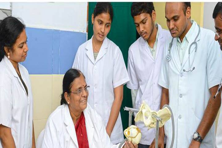 Santhiram Medical College and General Hospital campus in Nandyal, Andhra Pradesh, India — photo 2
