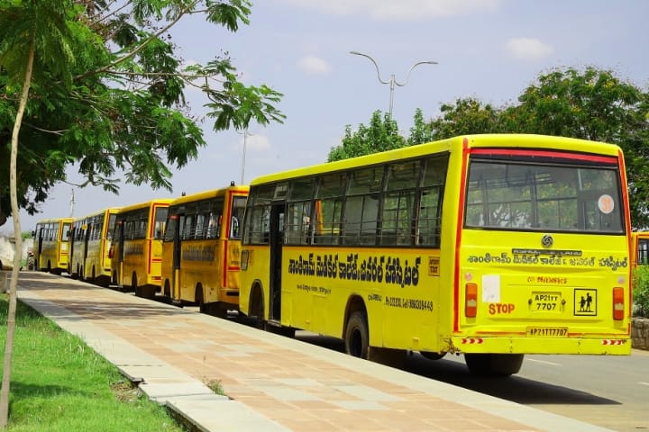 Santhiram Medical College and General Hospital campus in Nandyal, Andhra Pradesh, India — photo 5