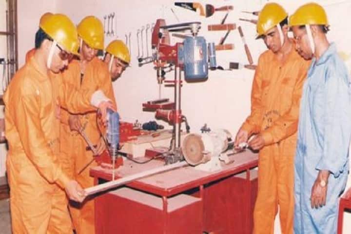 Cosmopolitan Technology of Maritime College campus in Chennai, Tamil Nadu, India — photo 3