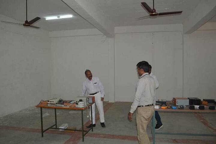 Indramohan Chauhan Memorial Polytechnic campus in Mau, Uttar Pradesh, India — photo 4