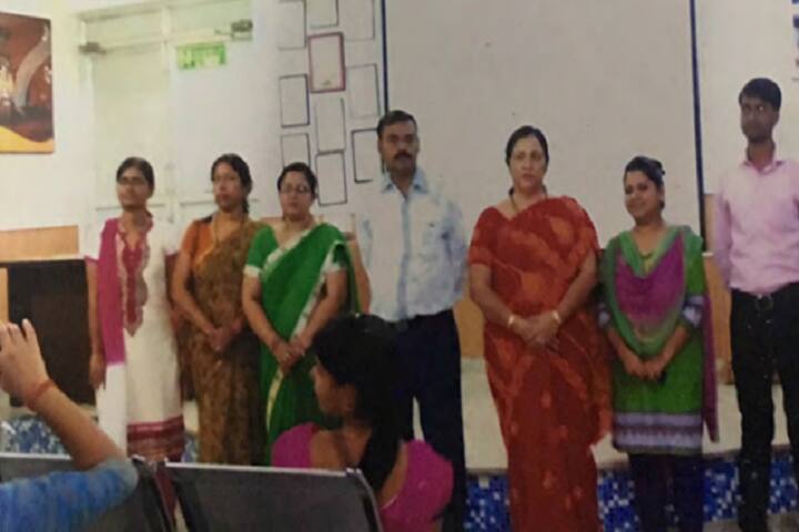 Mahila Mahavidyalaya PG College campus in Kanpur, Uttar Pradesh, India — photo 4