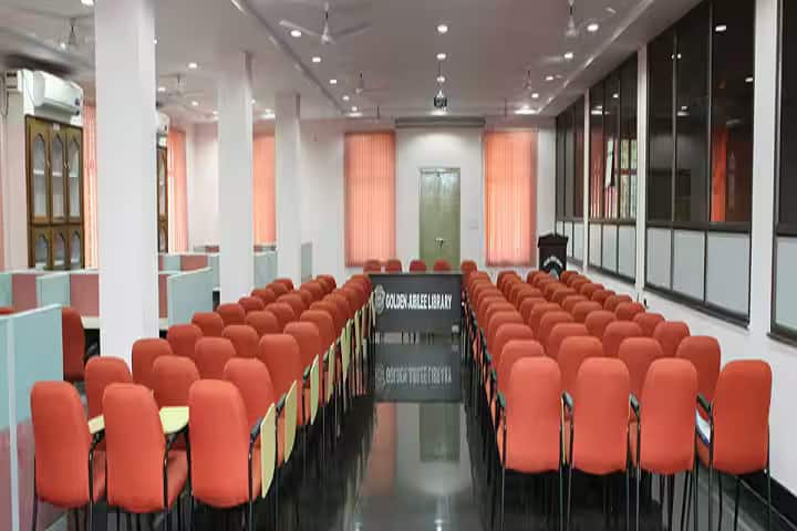 Ranga Raya Medical College campus in Kakinada, Andhra Pradesh, India — photo 4