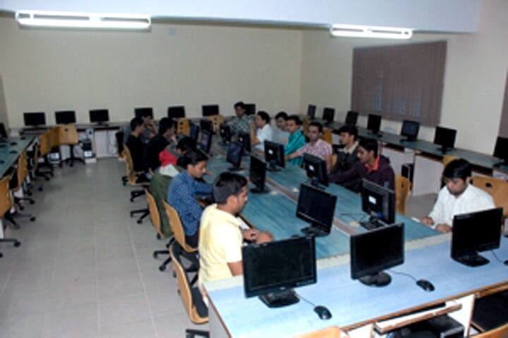 R H Patel College of Pharmacy campus in Dahemi, Gujarat, India — photo 3
