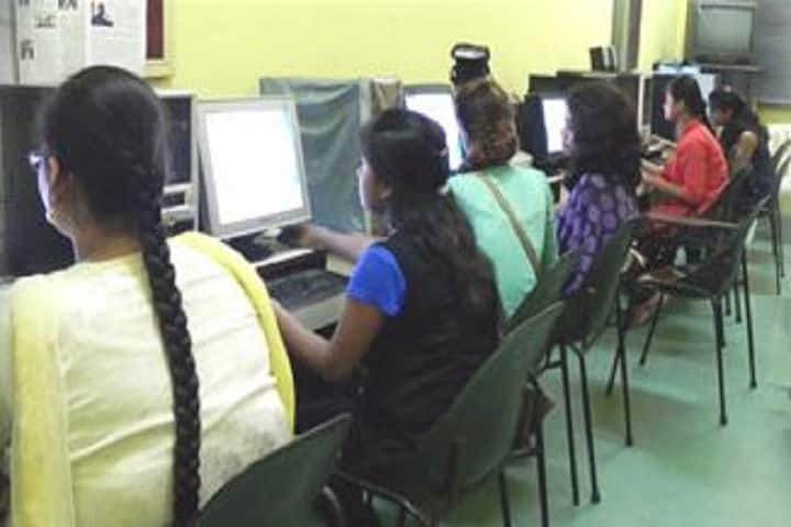Muralidhar Girls College campus in Kolkata, West Bengal, India — photo 2