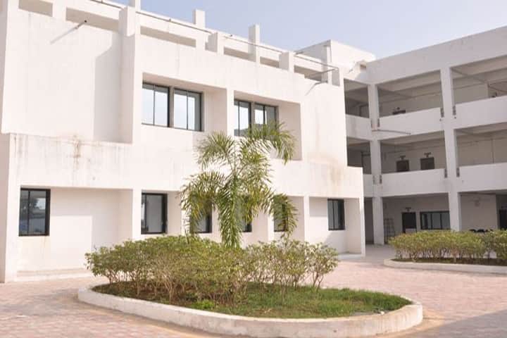 Mother Teresa College of Nursing campus in Mehsana, Gujarat, India — photo 1