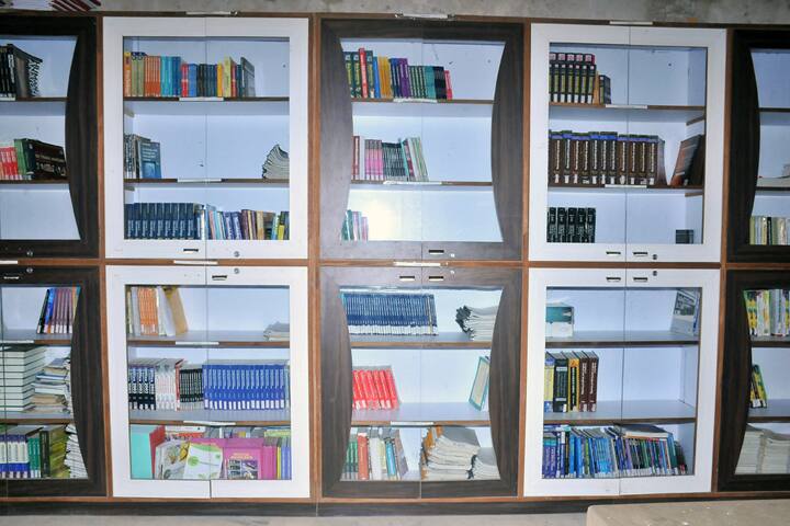 Murlidhar Nursing Institute campus in Rajkot, Gujarat, India — photo 4