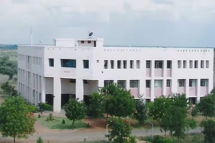 Pandian Saraswathi Yadav Engineering College campus in Sivaganga, Tamil Nadu, India — photo 2