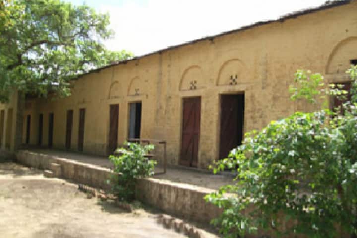 Ch Charan Singh Chaharvati Mahavidyalaya campus in Agra, Uttar Pradesh, India — photo 1