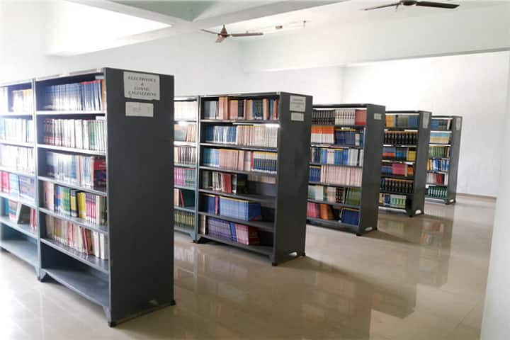 CU Shah Technical Institute of Diploma Studies campus in Wadhwan, Gujarat, India — photo 4